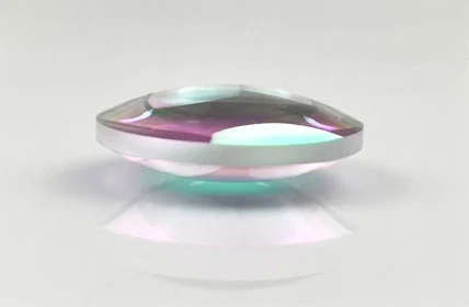 더블 볼록 렌즈가 사진의 이미지 품질을 향상시키는 방법